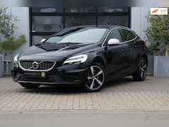 Volvo V40 - 1.5 T2 R-Design Automaat - LEDER/ALCANTARA - LED - NAVI - PDC + CAMERA - PRACHTIGE CONDITI