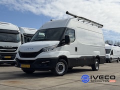 Iveco Daily - 35S18V A8 Cruise Control - DHollandia laadklep - Handgeschakeld - L3H2 - 3.0L 180pk - Expo