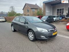Opel Astra - 1.4 Selection