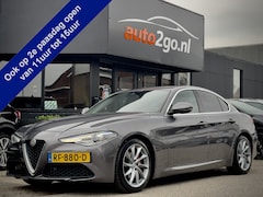 Alfa Romeo Giulia - 2.2 AUT8 SUPER 180PK LEDER NAVI AIRCO LED LMV PDC