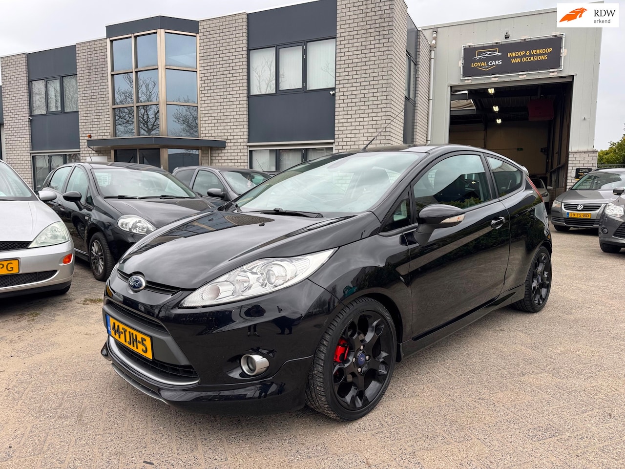 Ford Fiesta - 1.6 Metal 135 PK Climate Leder - AutoWereld.nl