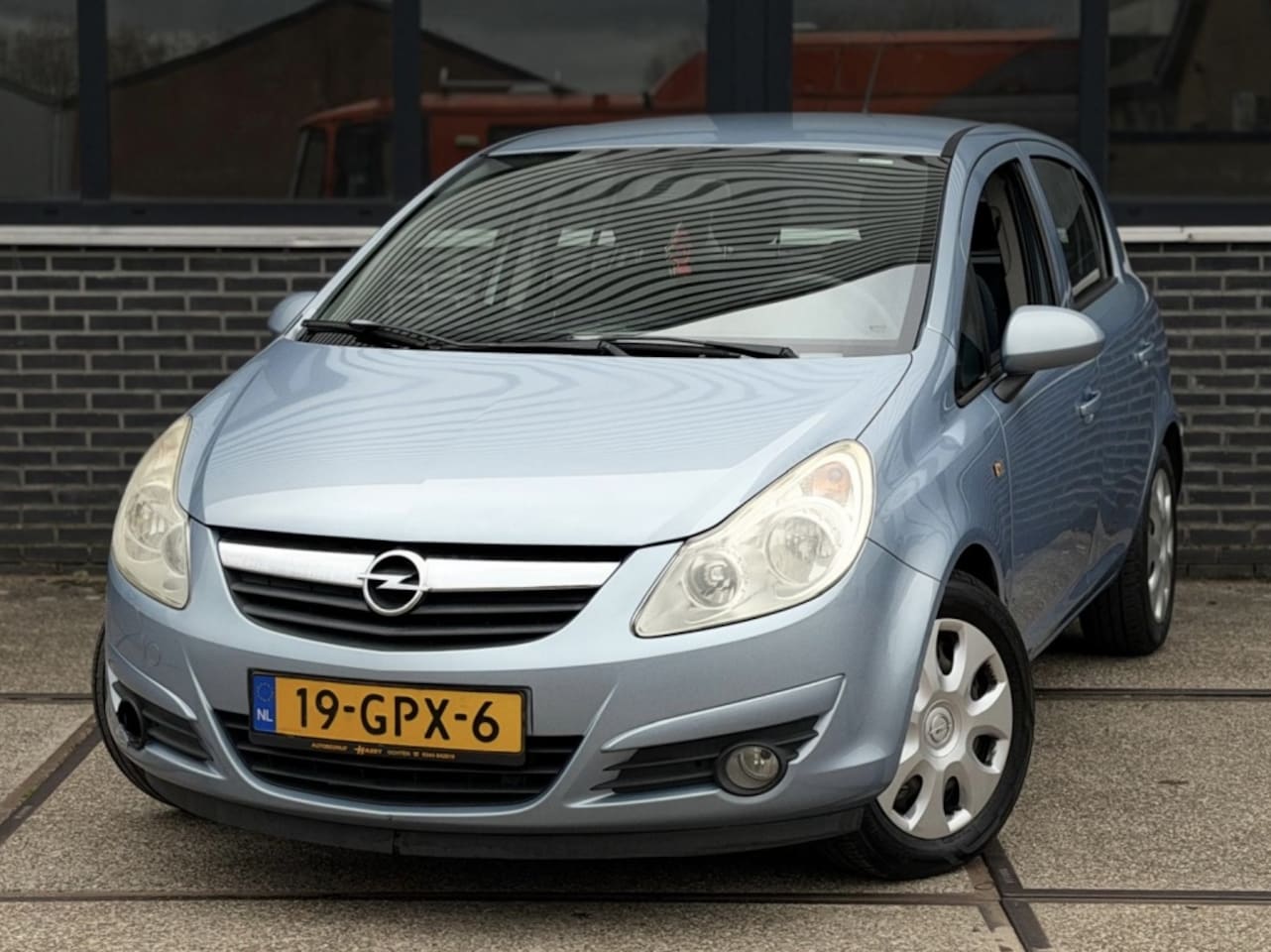 Opel Corsa - 1.2-16V Enjoy |Airco |Stuurbkr |CruiseC - AutoWereld.nl