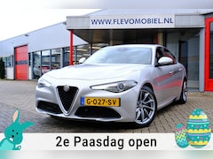 Alfa Romeo Giulia - 2.2 180pk Super Aut.Navi|Xenon|Cam|LMV|Half Leder
