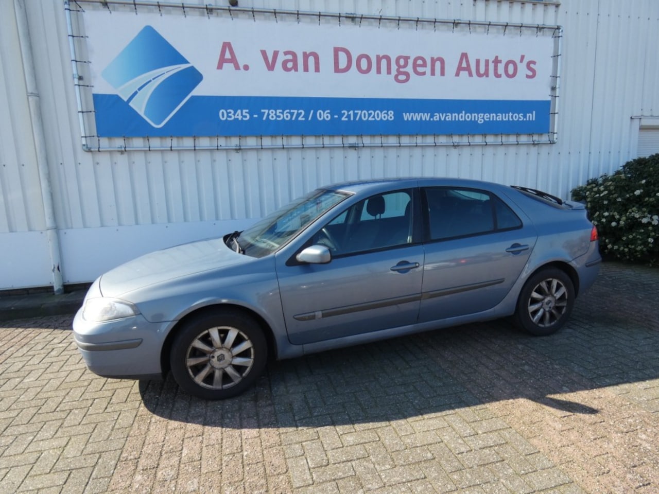 Renault Laguna - 1.6-16V Expression 1.6-16V EXPRESSION,Clima,Cruise,Trhaak,APK 13-11-26 - AutoWereld.nl
