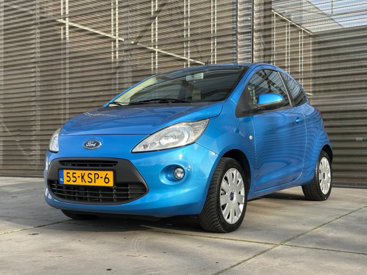 Ford Ka - 1.2 TITANIUM AIRCO !! APK 3-2-2027 !! - AutoWereld.nl