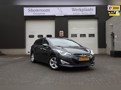 Hyundai i40 Wagon - 1.6 GDI Blue Business Edition NAVI LED PDC KEYLESS