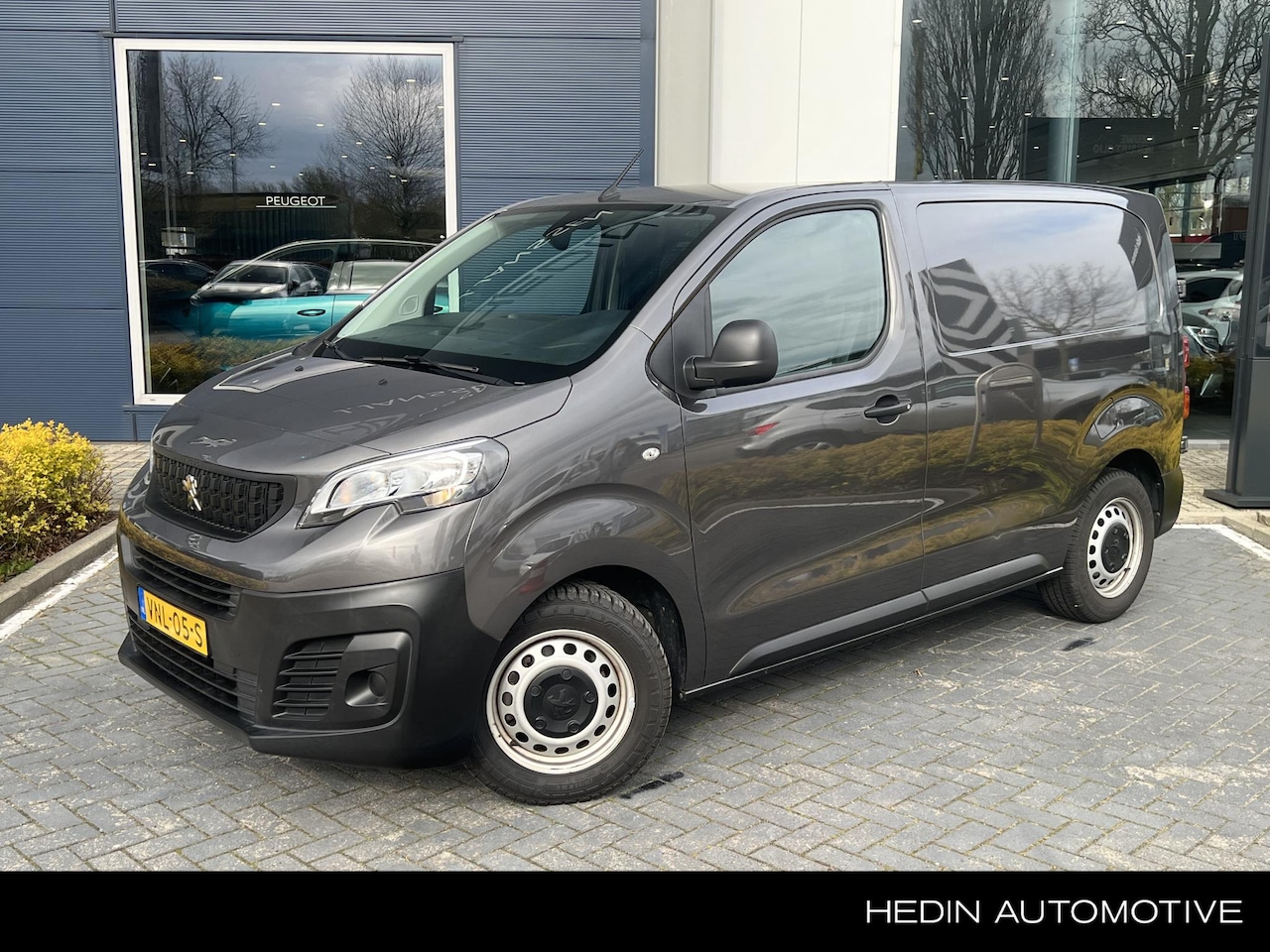Peugeot Expert - 1.5 BlueHDI 120PK Compact Premium | Half leder | Airco | Sensoren | - AutoWereld.nl