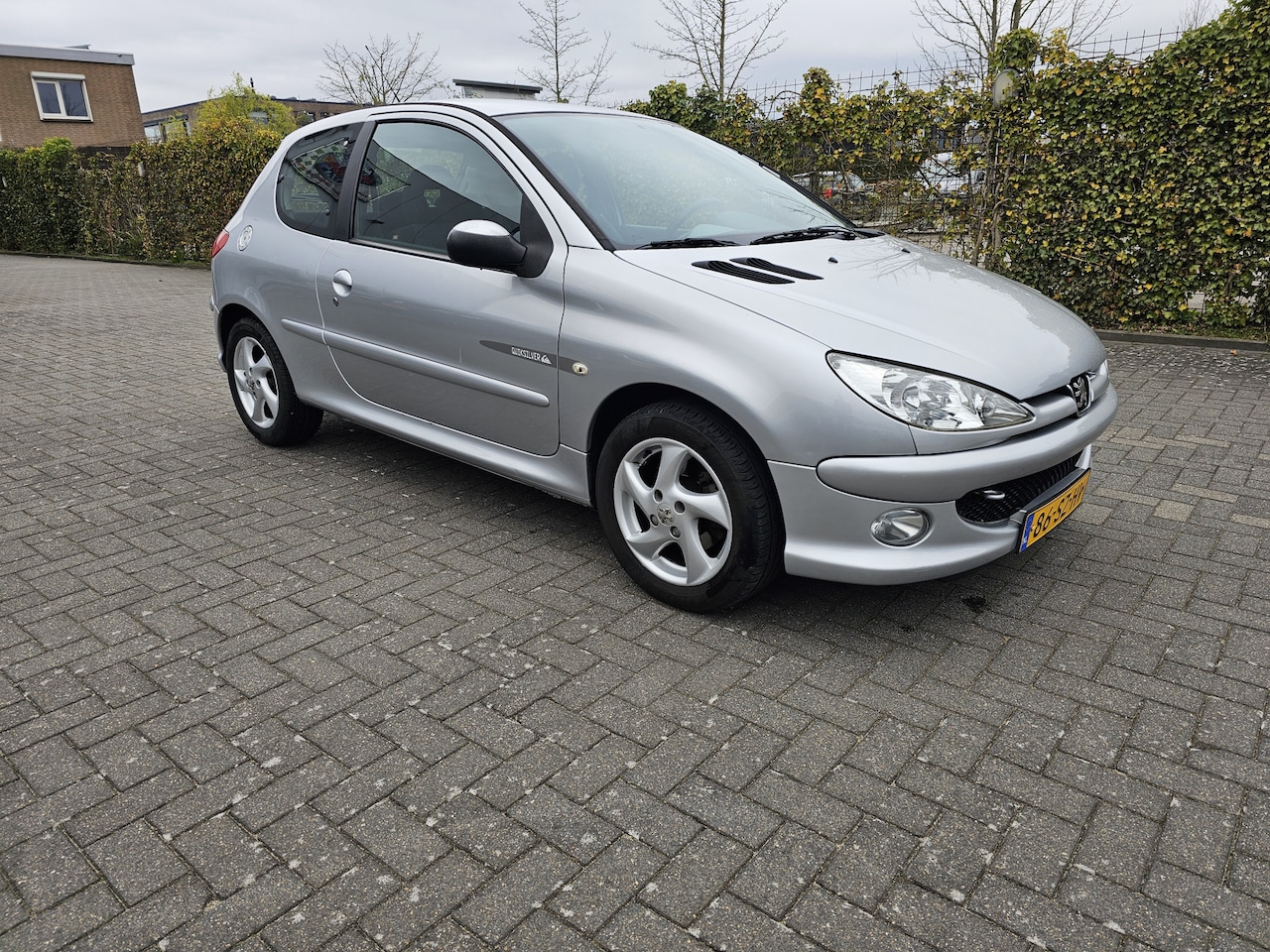 Peugeot 206 - 1.4-16V Quiksilver 1.4-16V Quiksilver - AutoWereld.nl