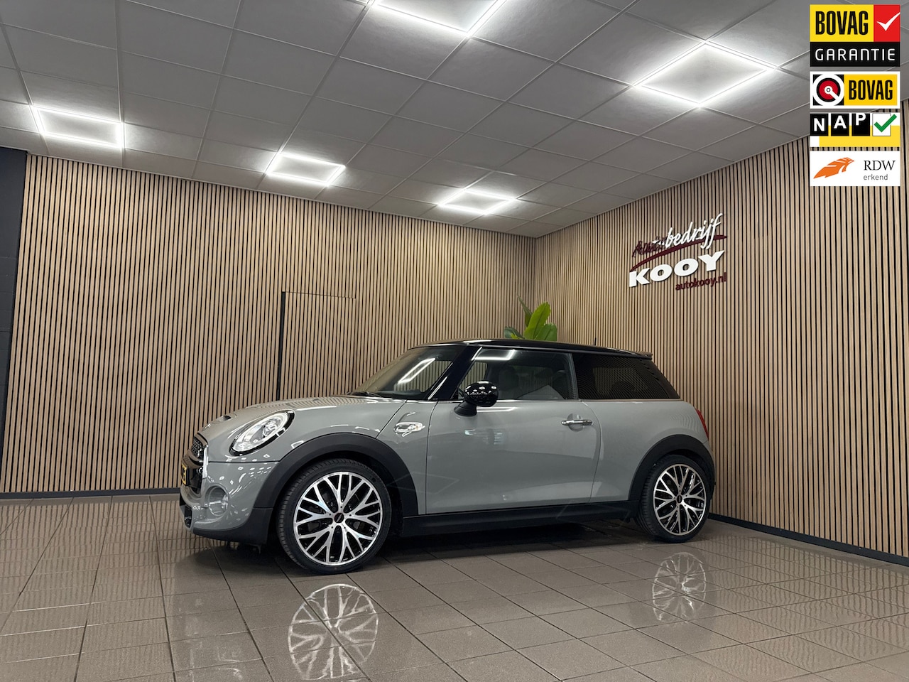 MINI Cooper S - Mini 2.0 Chili * Automaat / Panoramadak / Leder / Xenon / Camera / NL Auto * - AutoWereld.nl