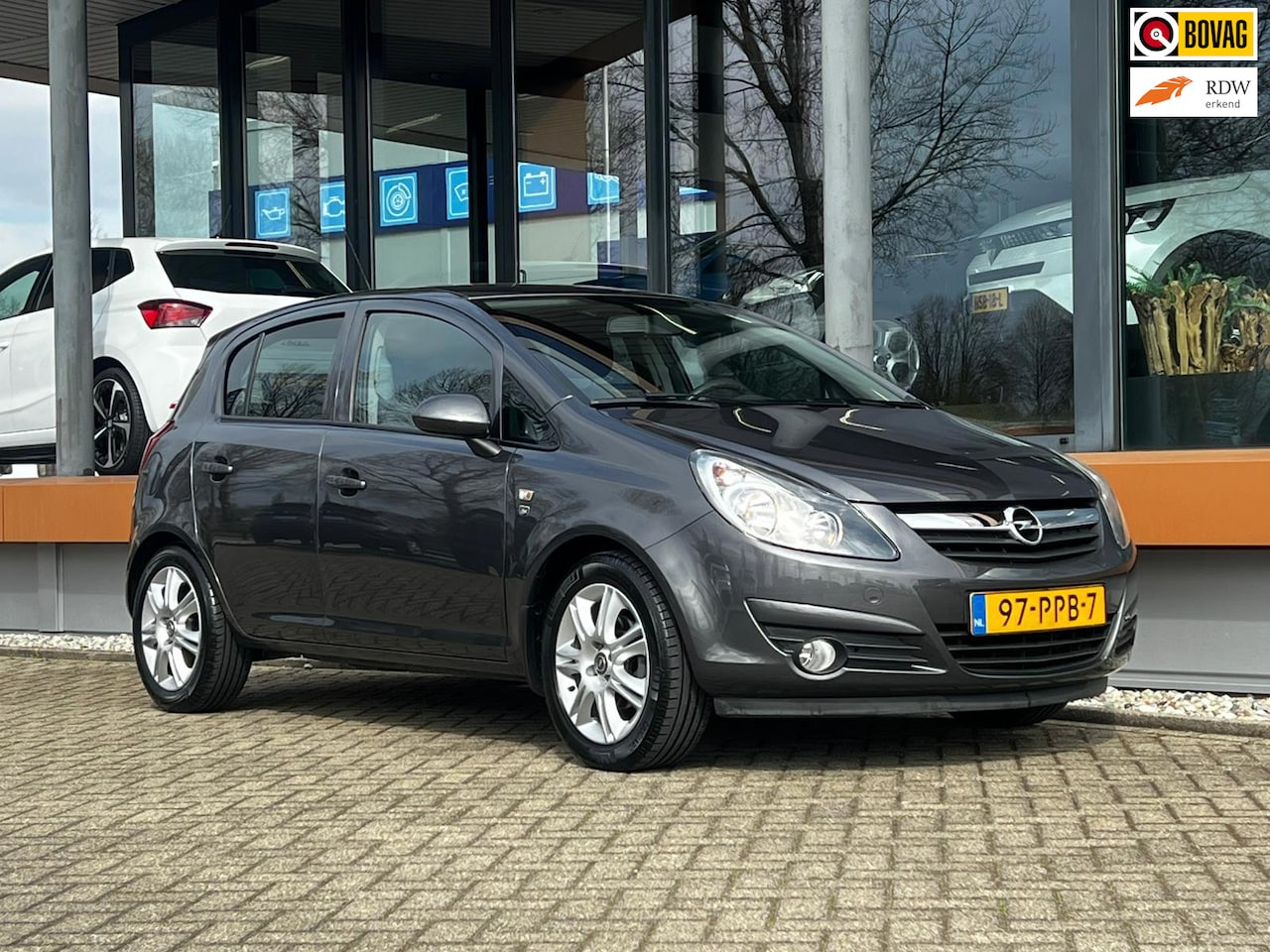 Opel Corsa - 1.4 | 1e Eigenaar | 69.000KM | 111 Edition - AutoWereld.nl