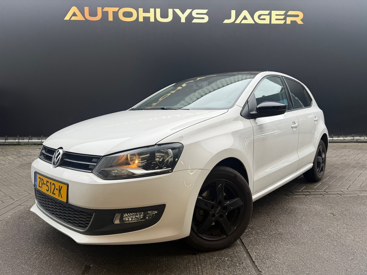 Volkswagen Polo - 1.2 TSI Comfortline Scherm Multi stuur Parkeer sensoren - AutoWereld.nl