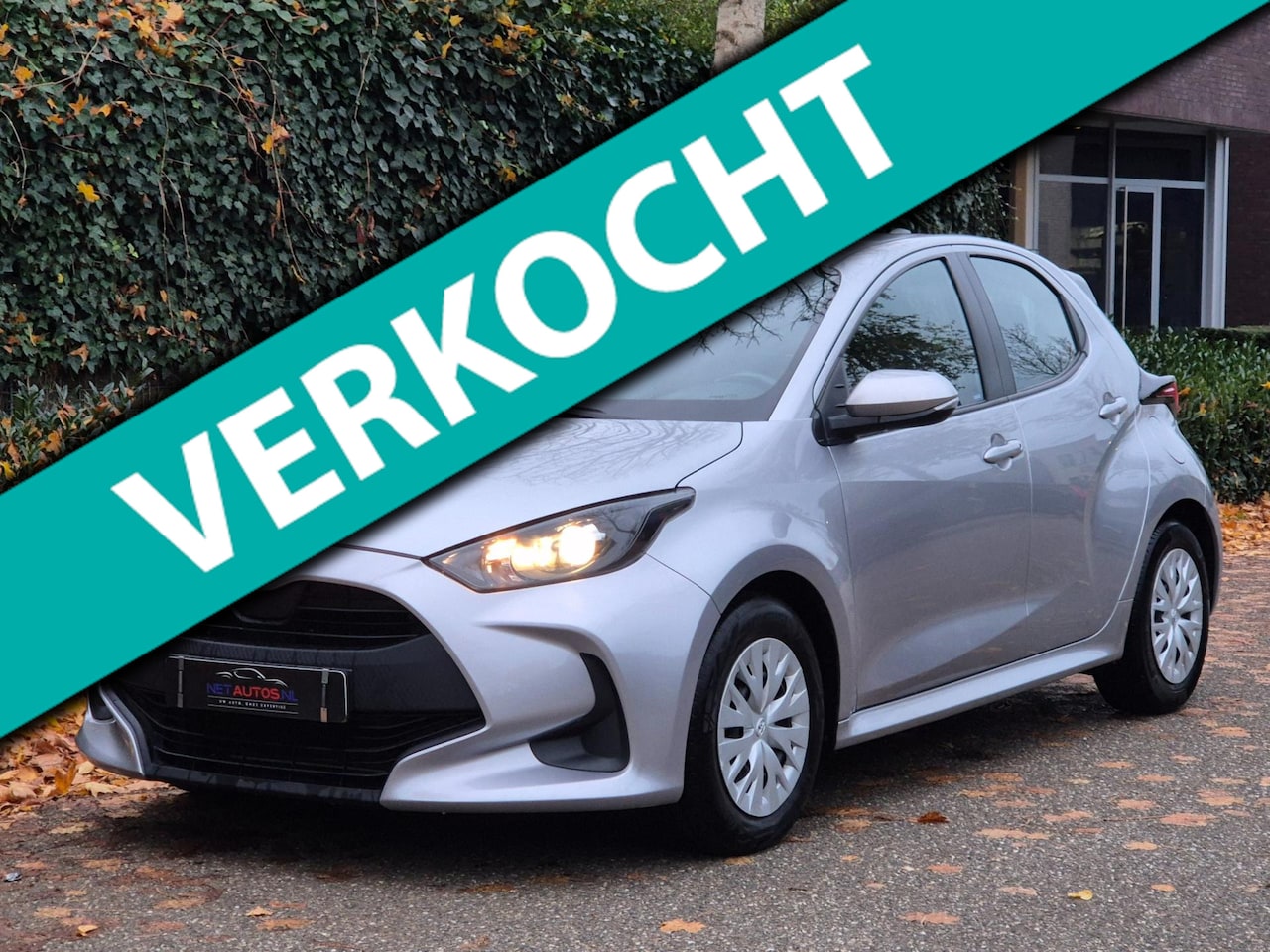 Toyota Yaris - Fabrieksgarantie 3-2027 100% dealerond. 1e-eigenaar NAP APK 1-2028 1.5 Hybrid Active Autom - AutoWereld.nl