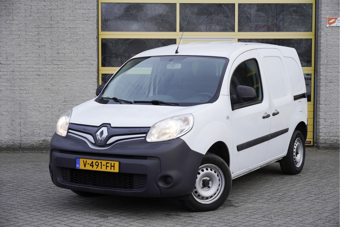 Renault Kangoo - 1.5 dCi 75 Energy Comfort BJ2017 Pdc | Trekhaak | Airco | Cruise control | Getint glas | T - AutoWereld.nl