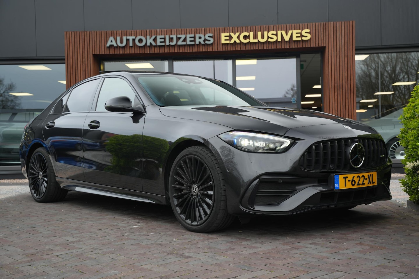 Mercedes-Benz C-klasse - 300 e AMG Line Limited Panoramadak Ambient Adapt. Cruise Camera 19''LM AMG - AutoWereld.nl