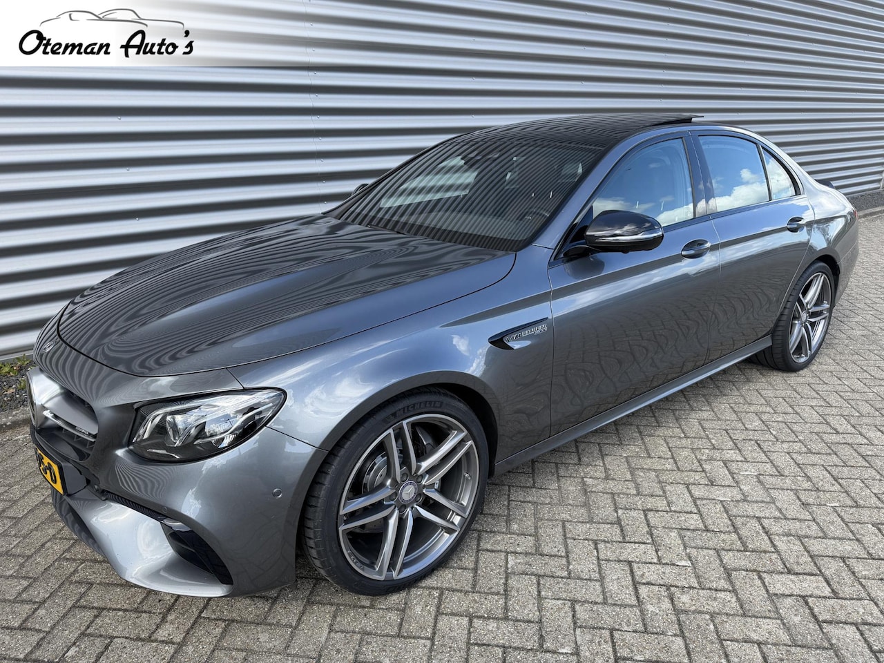 Mercedes-Benz E-klasse - AMG E 63 4MATIC 1e Lak Pano Burmester Sfeer E63 - AutoWereld.nl