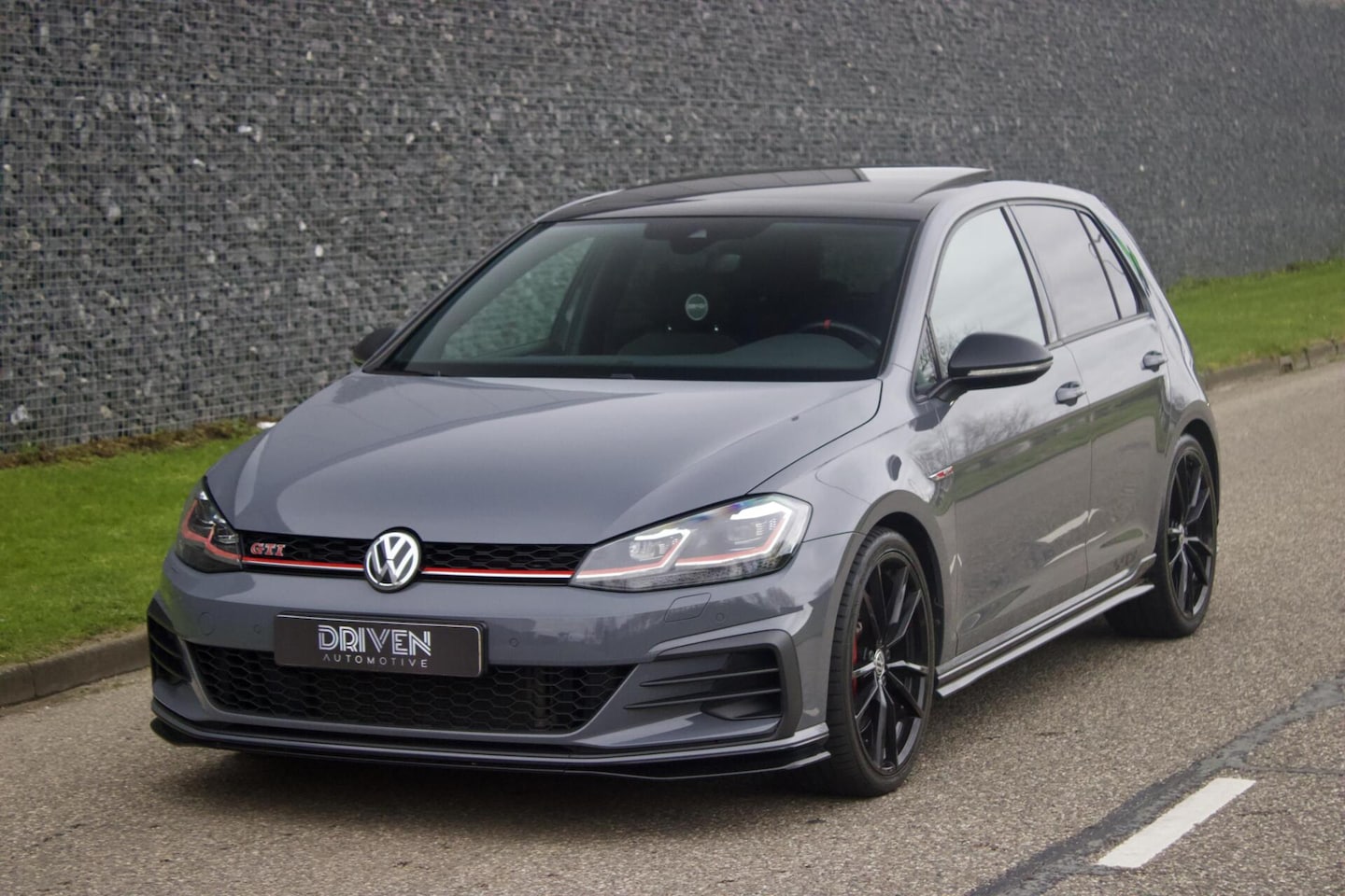 Volkswagen Golf - GTI TCR | Pano - Pretoria - DCC - Camera - AutoWereld.nl