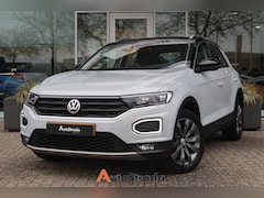 Volkswagen T-Roc - 1.0 Style TSI 115pk | Adaptive Cruise | Climate | Navigatie | LED | Carplay | Parkeersenso