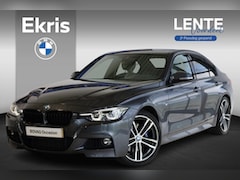 BMW 3-serie - Sedan 318i Executive | M Sport | 19 inch | M Sportremsysteem | Achteruitrijcamera | Getint