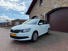 Skoda Fabia Combi - 1.0 MPI Active Airco/Stoelverwarming/Bluetooth/Elekt Ramen/Elekt Spiegels/LED/AUX/USB/Apk