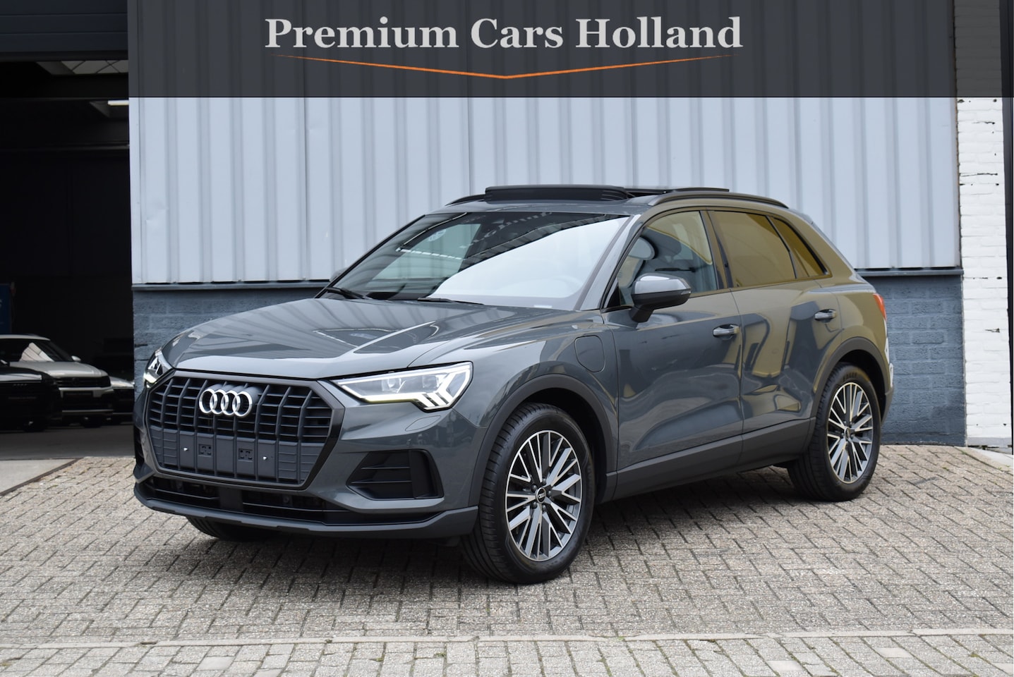 Audi Q3 - 45 TFSI e S-Line 245 Pk Pano Memory Vol Leder Full Led Keyless Camera 19 Inch - AutoWereld.nl