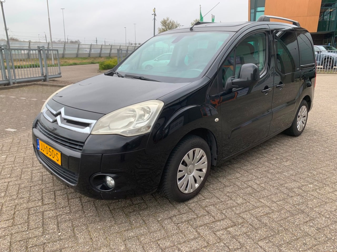 Citroën Berlingo - 1.6 VTi 120 XTR Zwart 2011 Airco Cruise - AutoWereld.nl