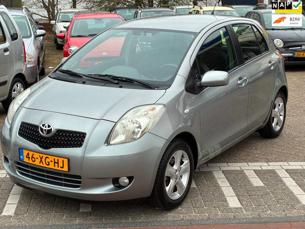 Toyota Yaris - 1.3 VVTi Luna MMTA /AUTOMAAT / 27.000KM - AutoWereld.nl