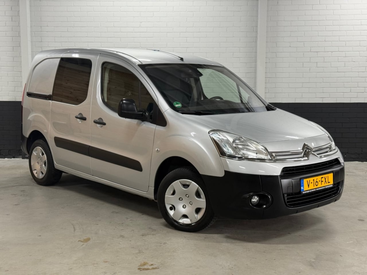 Citroën Berlingo - 1.6 VTi 700 Club Airco, Elektr Ramen en Spiegels, Trekhaak! - AutoWereld.nl