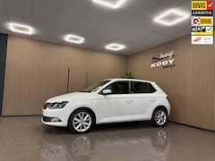 Skoda Fabia - 1.2 TSI JOY * Stoelverwarming / Cruise control / LM Velgen / NL Auto