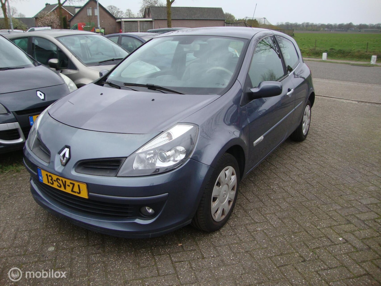 Renault Clio - 1.6-16V Initiale automaat - AutoWereld.nl