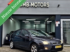 Ford Focus - 1.6-16V Trend Airco Nieuwe APK