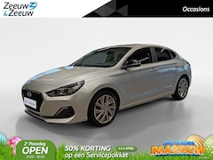 Hyundai i30 Fastback - 1.0 T-GDI Comfort | Trekhaak | All weatherbanden | Navigatie | Camera |