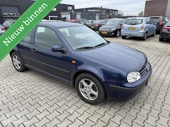 Volkswagen Golf - 1.4-16V versnelling 3/4 defect km 130 nap