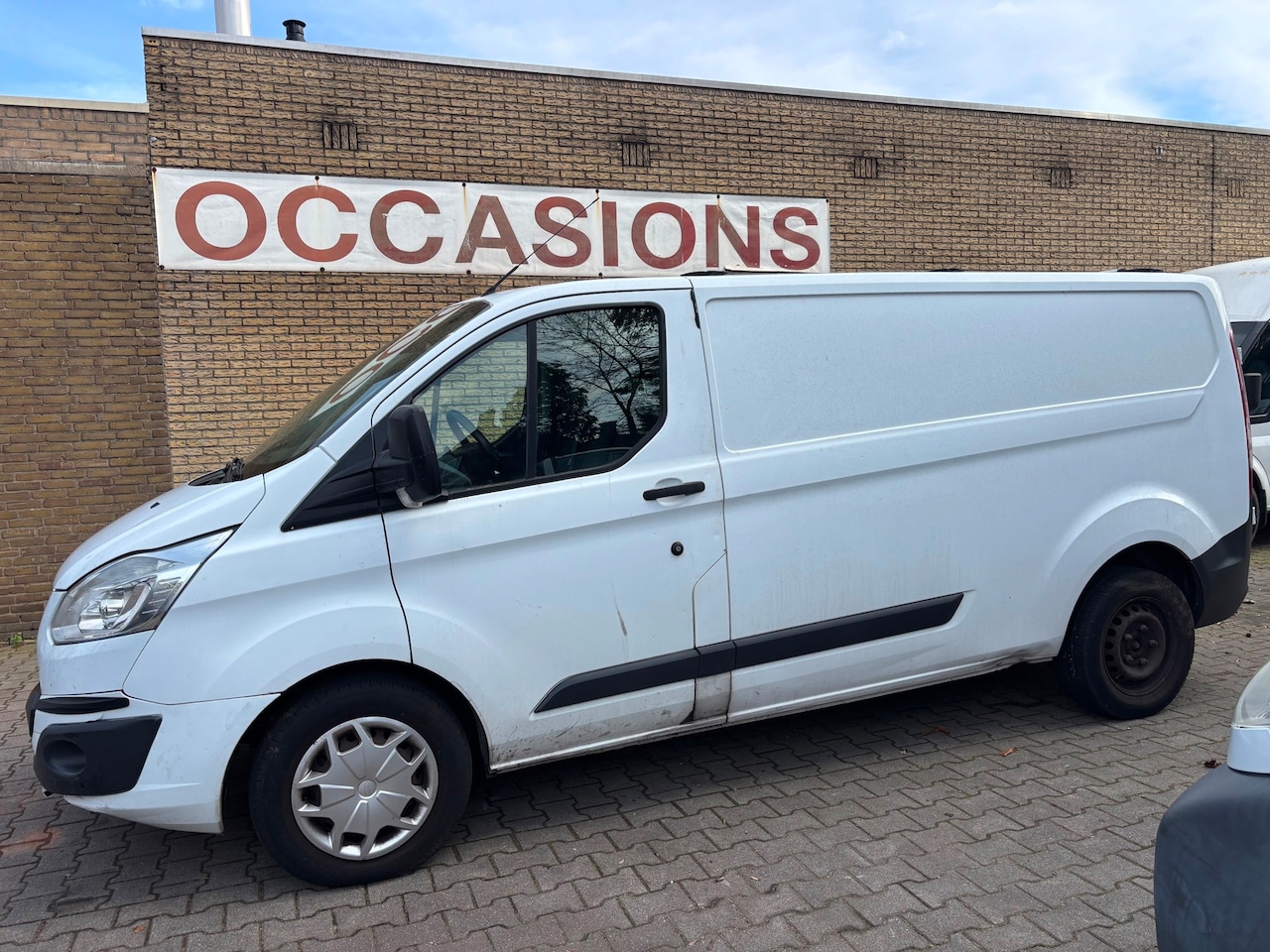 Ford Transit Custom - 340 2.0 TDCI L2H2 Ambiente motor defect!!!! - AutoWereld.nl
