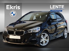 BMW 2-serie Active Tourer - 218i M Sportpakket | Trekhaak | Achteruitrijcamera | Head-Up | Navi Plus | Lentevoordeel