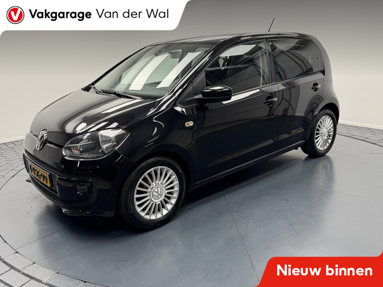 Volkswagen Up! - 1.0i high up! BlueMotion Airco-Cr.contr-Stoelverwarming-Pdc-Lm.velgen 15" - AutoWereld.nl