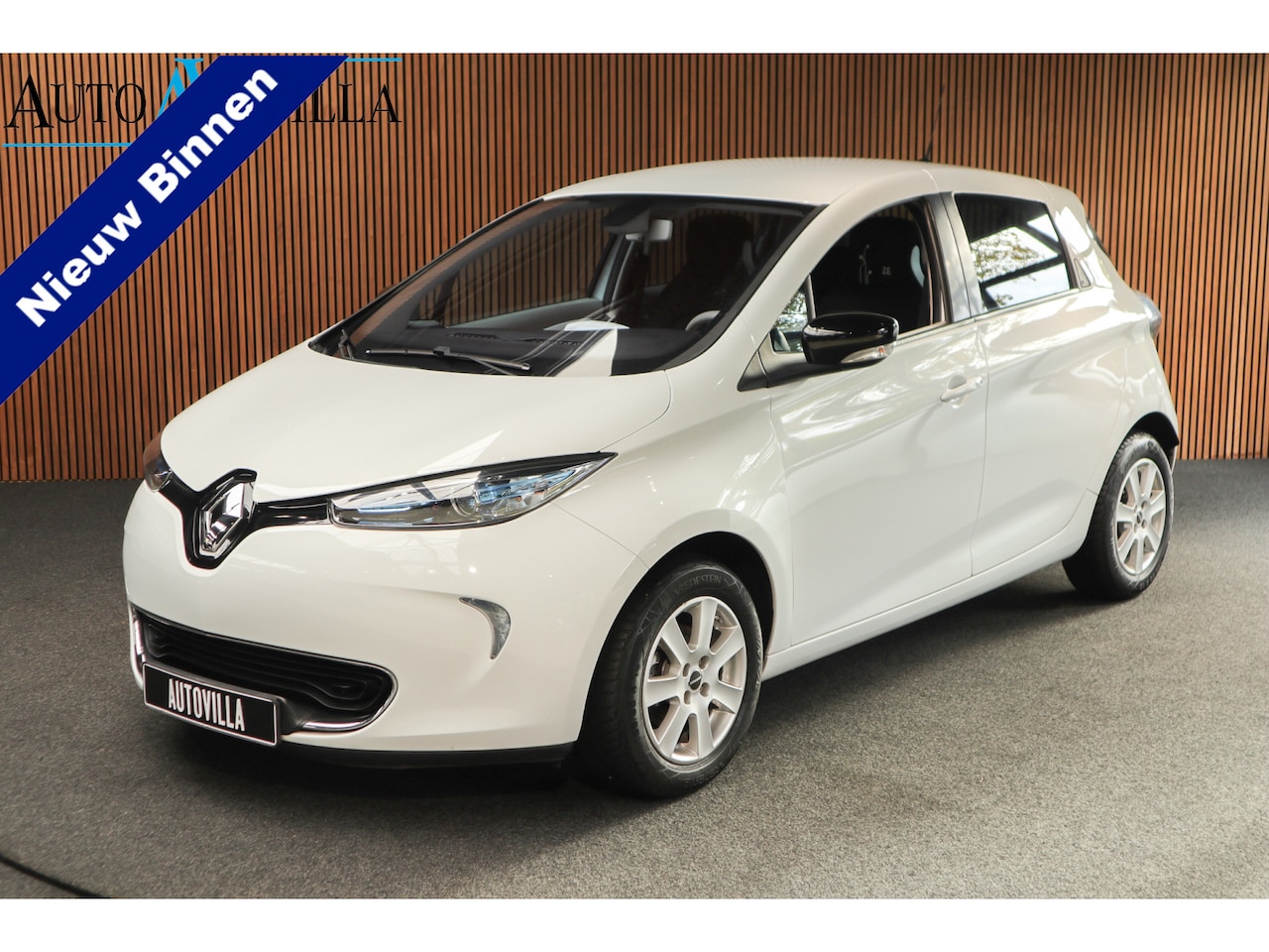 Renault Zoe - Q210 Life Quickcharge 22 kWh Navi Keyless Entry & Go Climate Cruise LM velgen - AutoWereld.nl