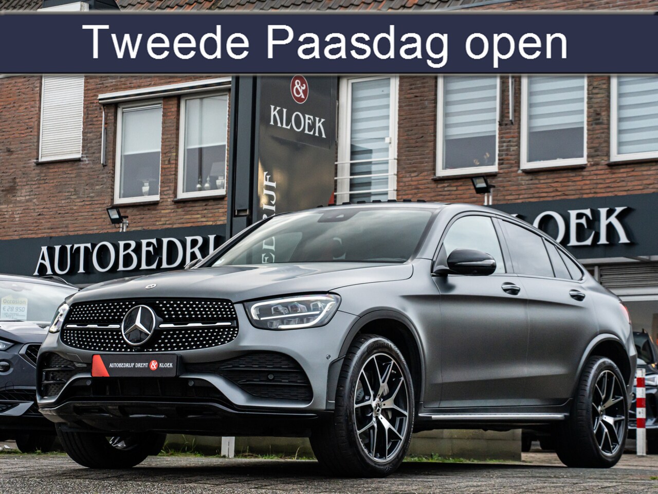 Mercedes-Benz GLC-klasse Coupé - 300e 4MATIC Premium Plus PANO TREKHAAK 360 CAMERA NIGHT PAKKET TREEPLANKEN ELEK STOELEN - AutoWereld.nl