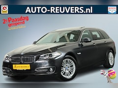 BMW 5-serie Touring - 520i Luxury Edition / Panorama / Leder / LED / Memory