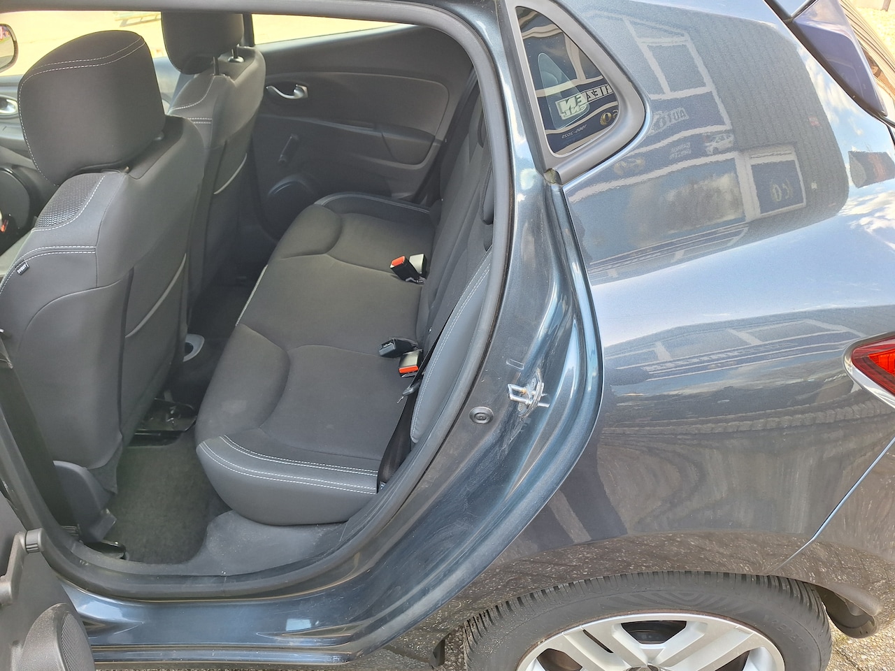 Renault Clio - 0.9 TCe Ecoleader Zen clio met navigatie en cruise control