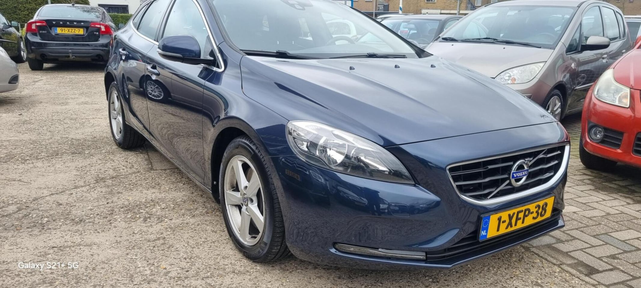 Volvo V40 - 2.0 D4 R-Design Business - AutoWereld.nl
