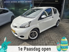 Toyota Aygo - 1.0-12V Cool | 2E EIGENAAR | 12MND GARANTIE | AIRCO | NIEUWE APK |