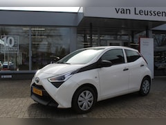 Toyota Aygo X - X-FUN 5-DEURS AIRCO CENTRALE VERGRENDELING 1E EIGENAAR NL-AUTO
