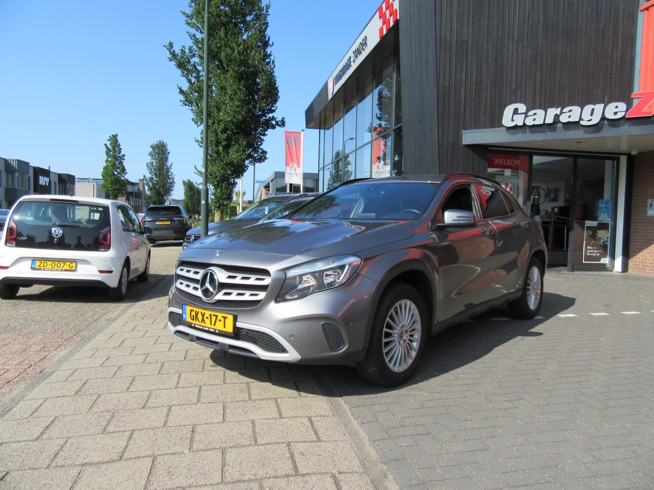 Mercedes-Benz GLA-Klasse - 180 Business Solution AMG 180 Business Solution AMG - AutoWereld.nl