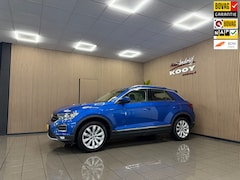 Volkswagen T-Roc - 2.0 TSI 4Motion Sport * Automaat / Carplay / Virtual cockpit / Camera / NL Auto