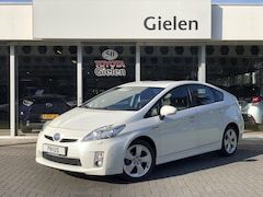 Toyota Prius - 1.8 Full Hybrid Executive | Leer, Navigatie, Head up display, Stoelverwarming, Adaptive cr