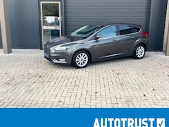 Ford Focus - 125pk Titanium CAMERA | CARPLAY | PARK ASSIST | STUURVERWARMING | CLIMA | BLIS | LANE ASSI