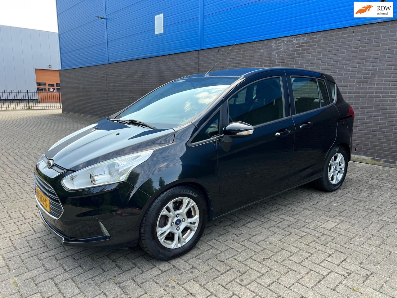 Ford B-Max - 1.6 TDCI Style | Cruise Control | Airco | 16” LM Velgen | Isofix | Elektrische verstelbare - AutoWereld.nl