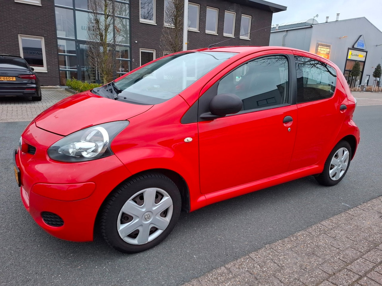 Toyota Aygo - 1.0-12V Access AIRCO/5 DEURS/STUURBEKRACHTING - AutoWereld.nl