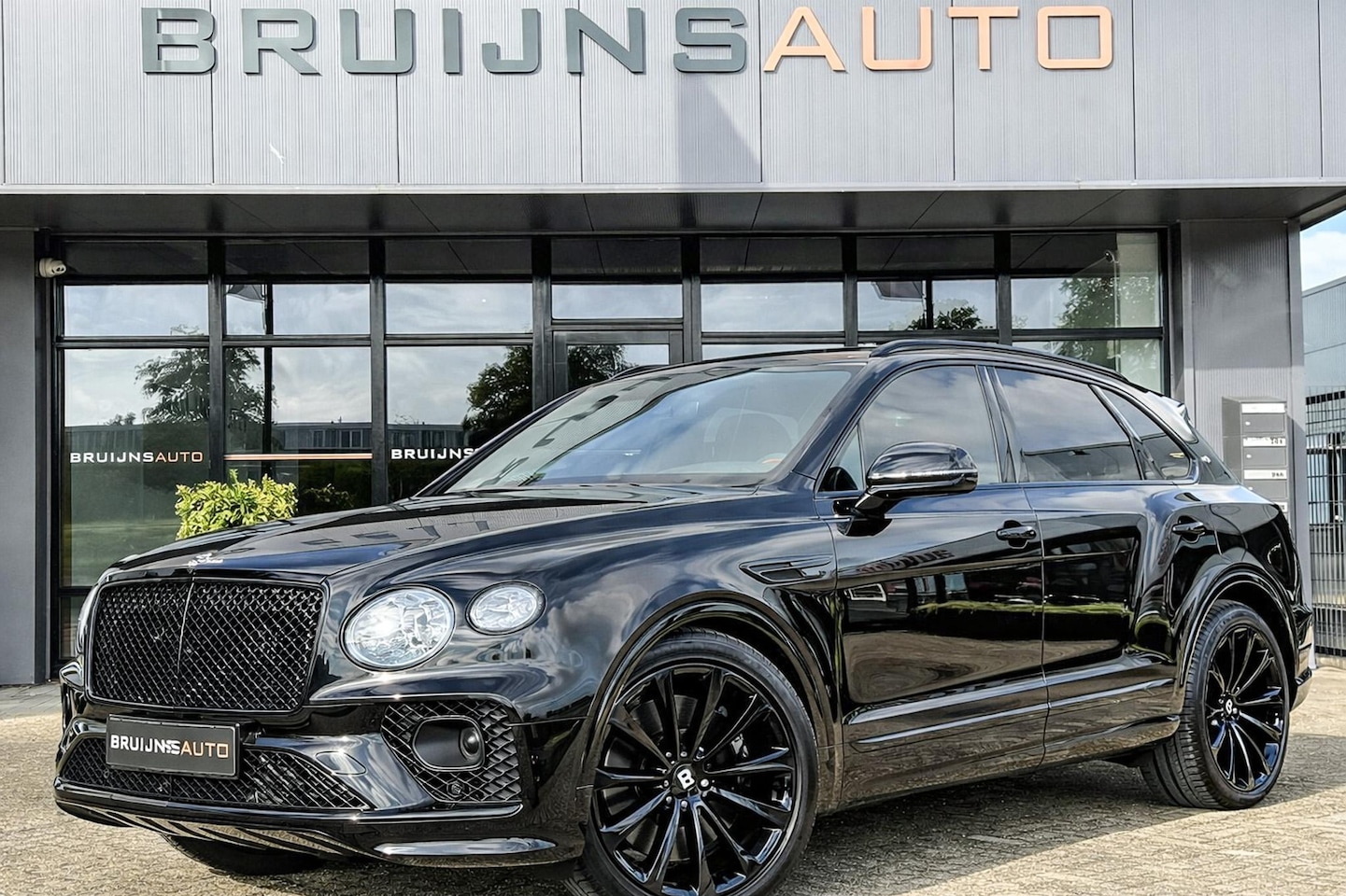 Bentley Bentayga - 4.0 V8 First Edition |Naim|Panoramdak|22inch|Head-up|Massage|Touring| - AutoWereld.nl
