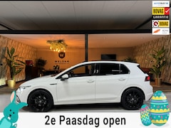 Volkswagen Golf - 1.5 eTSI Style Garantie Pano Memory Massage Sfeer Carplay Camera Blindspot ACC Navi Clima